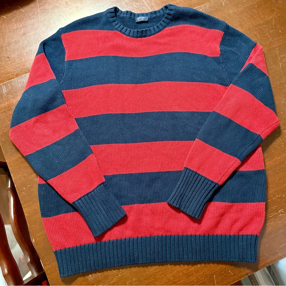 Red and black Brandy Melville knitted sweater